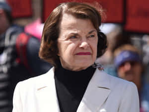 Dianne Feinstein Wearing White Suit Wallpaper