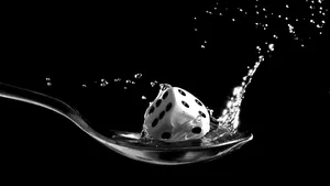 Dice Splashon Spoonin Monochrome Wallpaper