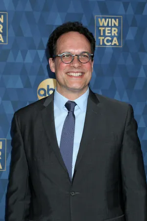 Diedrich Bader 1307 X 1960 Wallpaper