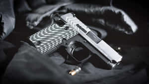 Diminutive Gun Wallpaper