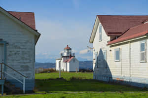 Discovery Park Lighthouseand Buildings Wallpaper