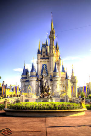 Disneyland Castle And Purple Sky Wallpaper