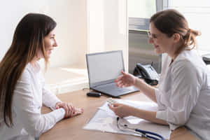 Doctor Consultation Positive Interaction.jpg Wallpaper