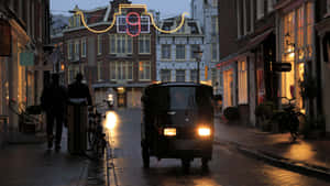 Dordrecht Evening Stroll Wallpaper