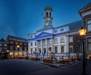 Dordrecht Town Hallat Twilight Wallpaper