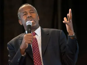 Dr. Ben Carson Delivering A Speech Wallpaper