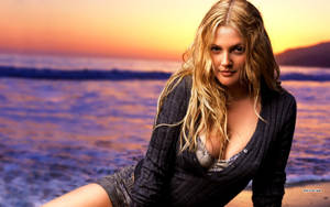 Drew Barrymore Beach Model Wallpaper