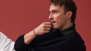 Drew Starkey Casual Style Wallpaper