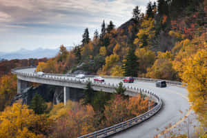 Driving Along The Iconic Blue Ridge Parkway Wallpaper