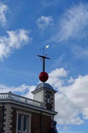 Dusk Sky Over The Royal Observatory Wallpaper
