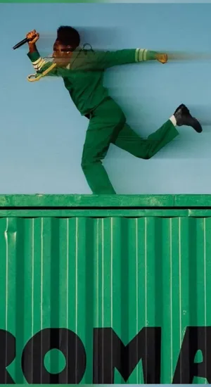 Dynamic Green Motion Wallpaper