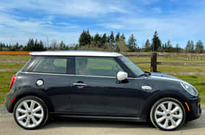 Dynamic Mobility In Miniature - The Mini Cooper Hardtop 2 Door Wallpaper