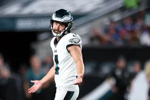 Eagles Kicker Quizzical Expression Wallpaper