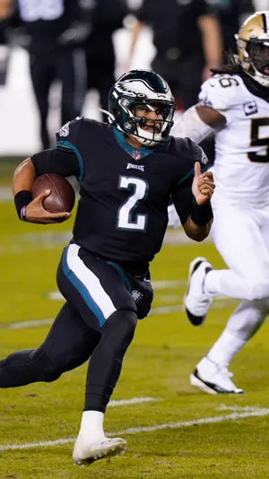 Eagles_ Quarterback_ In_ Action.jpg Wallpaper