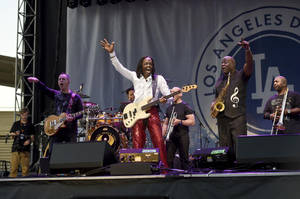 Earth, Wind And Fire & Santana Wallpaper