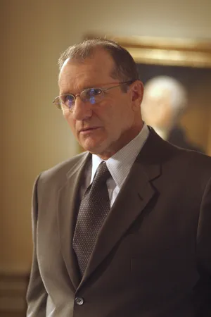 Ed O'neill 1366 X 2048 Wallpaper