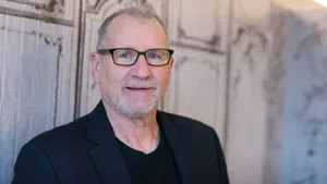 Ed O'neill 2560 X 1440 Wallpaper