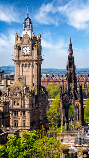 Edinburgh Balmoral Hoteland Scott Monument Wallpaper