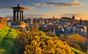 Edinburgh Cityscapeat Sunset Wallpaper