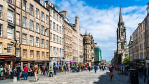 Edinburgh Royal Mile Bustling Street Scene Wallpaper