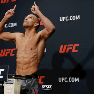 Edson Barboza Pointing Up Wallpaper