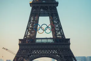 Eiffel Tower Olympic Rings Paris2024 Wallpaper