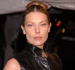 Elegant Actress Red Carpet Look Wallpaper