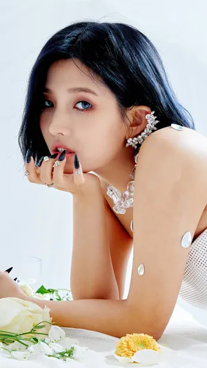 Elegant Beauty Floral Backdrop Wallpaper