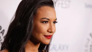 Elegant Celebrity Profileat Event Wallpaper