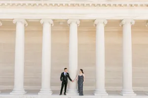 Elegant Couple At Legion Of Honor Colonnade Wallpaper