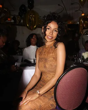 Elegant Evening Celebration Mariah The Scientist Wallpaper