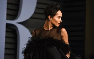 Elegant Evening Gown Zoe Kravitz Wallpaper
