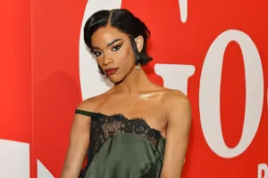 Elegant Event Portrait Yasmin Finney Wallpaper