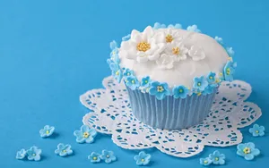 Elegant Floral Cake With Stunning Decorations Wallpaper
