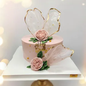 Elegant Floral Cake Wallpaper