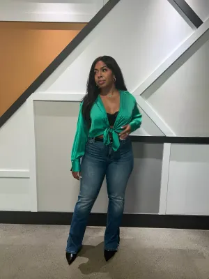 Elegant Green Blouse Black Girl Luxury Wallpaper