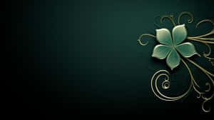 Elegant Green Clover Design Wallpaper