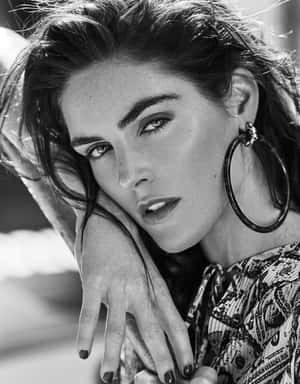 Elegant Hilary Rhoda In High Fashion Photoshoot Wallpaper