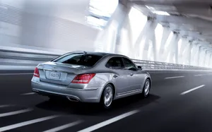 Elegant Hyundai Equus In Motion Wallpaper