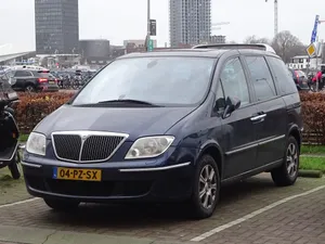 Elegant Lancia Phedra In Landscape Wallpaper