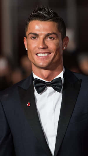 Elegant Manin Black Suit Wallpaper