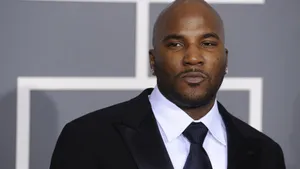 Elegant Manin Black Suit Wallpaper