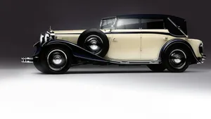 Elegant Maybach Zeppelin In Motion Wallpaper