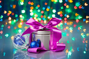 Elegant Metallic Tin For Gift Packaging Wallpaper