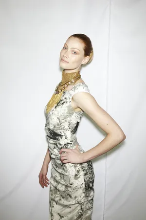 Elegant Modelin Designer Dress Wallpaper