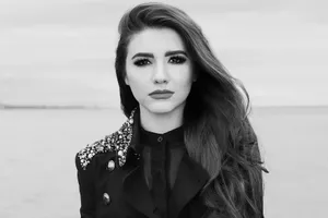 Elegant Monochrome Portrait Wallpaper