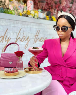 Elegant Pink Brunch Luxury Aesthetic Wallpaper