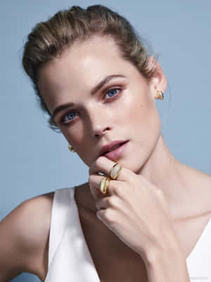 Elegant Portrait Gabriella Wilde Wallpaper