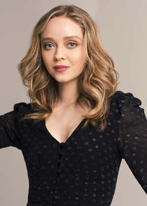 Elegant Portrait Madeleine Arthur Wallpaper