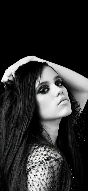 Elegant Portraitin Blackand White Wallpaper